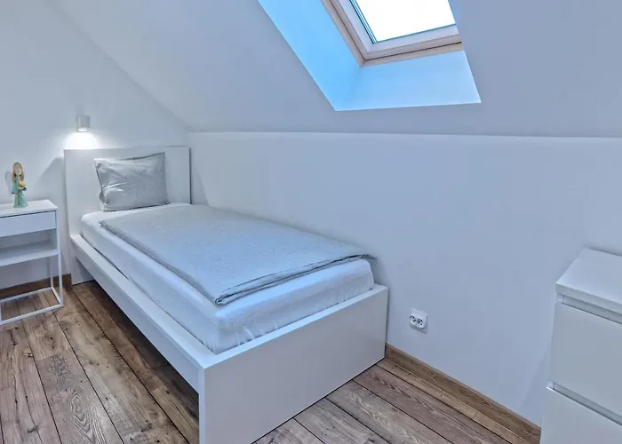 Pod Bukiem Apartment *